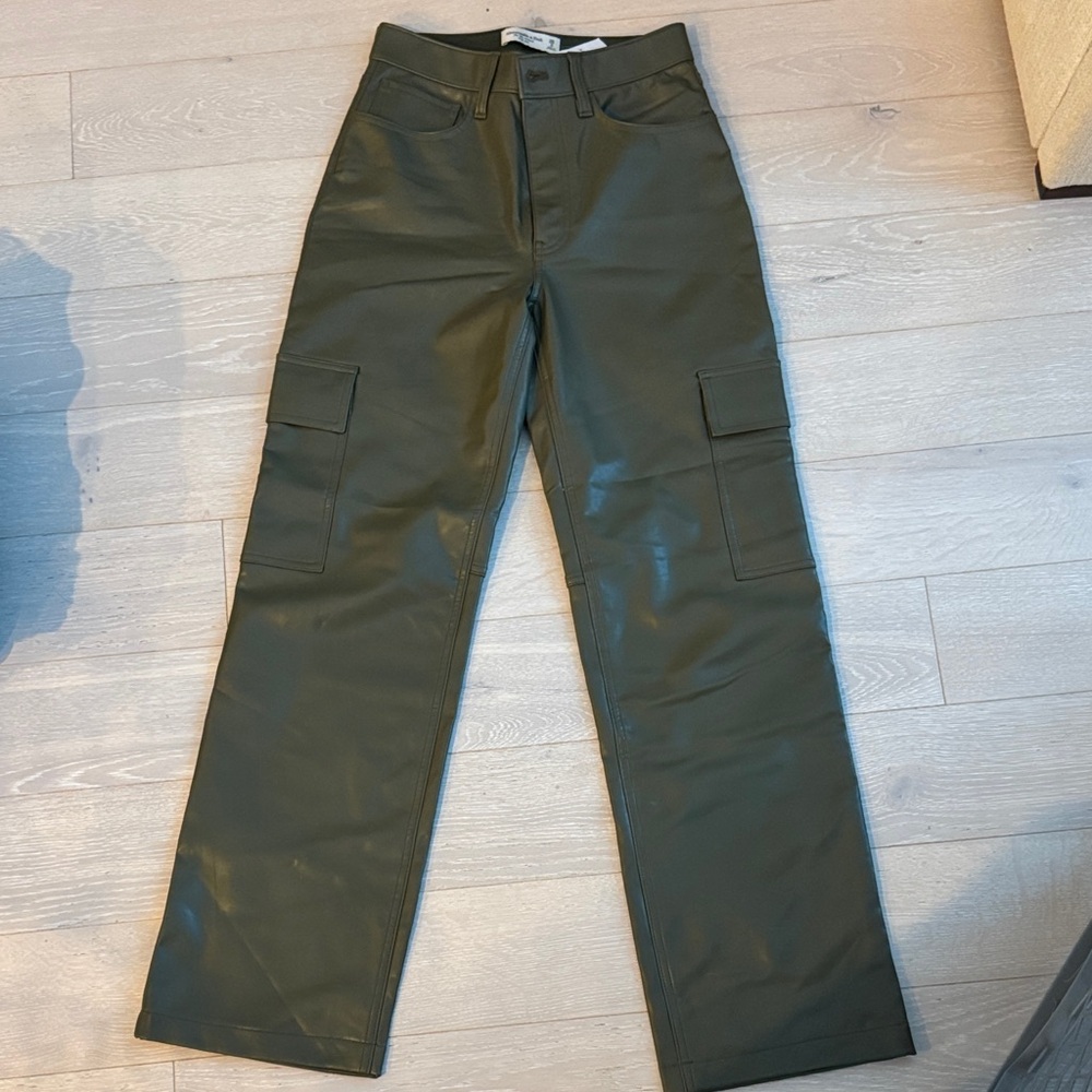 Abercrombie & Fitch Olive Cargo Pants